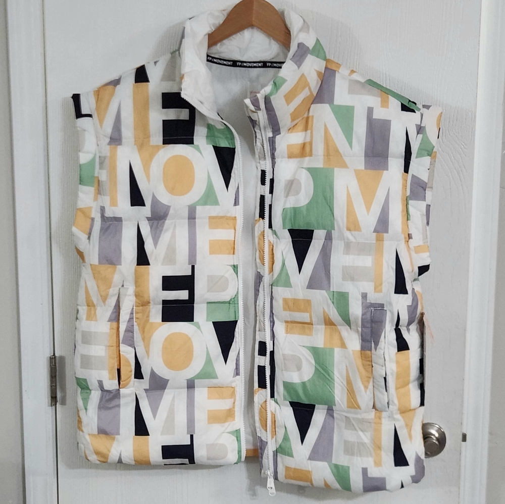 Free People In A Bubble Printed Puffer Vest - Picture 9 of 15